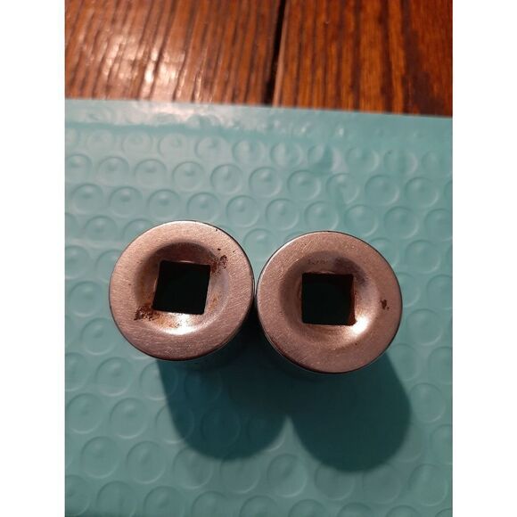 Vintage Craftsman Lot 2 13/16" 6 and 12 Point 3/8" Drive Sockets - Picture 4 of 4